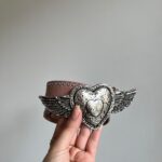 Cinturón Mujer Corazón Con Alas y Tachas