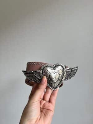 Cinturón Mujer Corazón Con Alas y Tachas