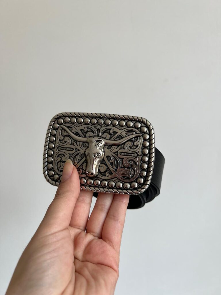 Cinturón Vaquero Con Hebilla De Toro